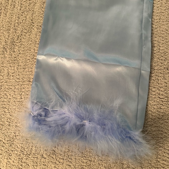 Light Blue Blazer with Collared Neckline and Lightweight Fabric - Picture 9 of 16